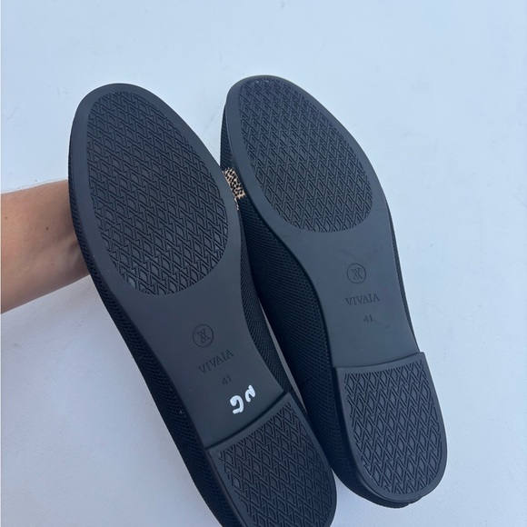 Vivaia Aubrey Leopard Flats - Picture 2 of 5